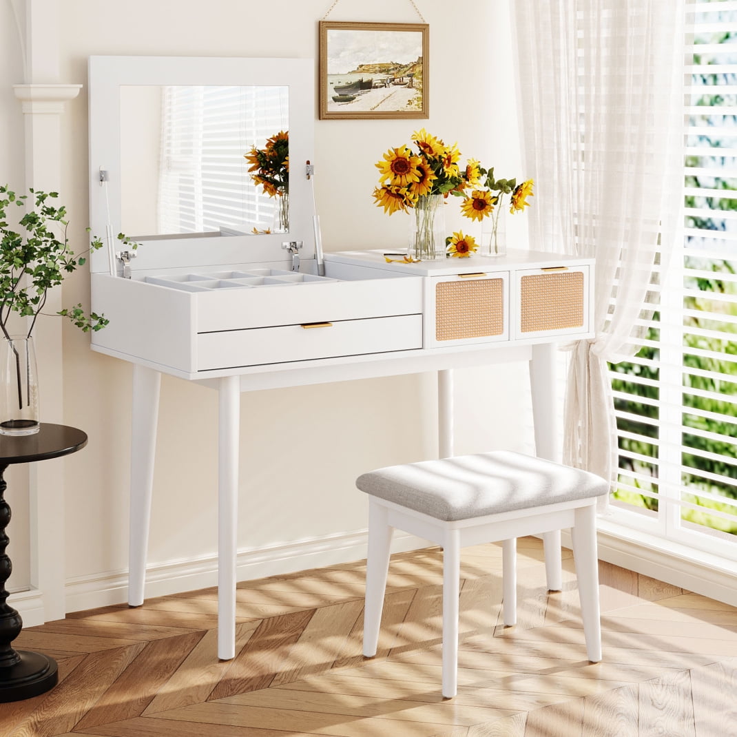 bedroom small vanity