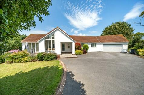 bungalows in paignton for sale