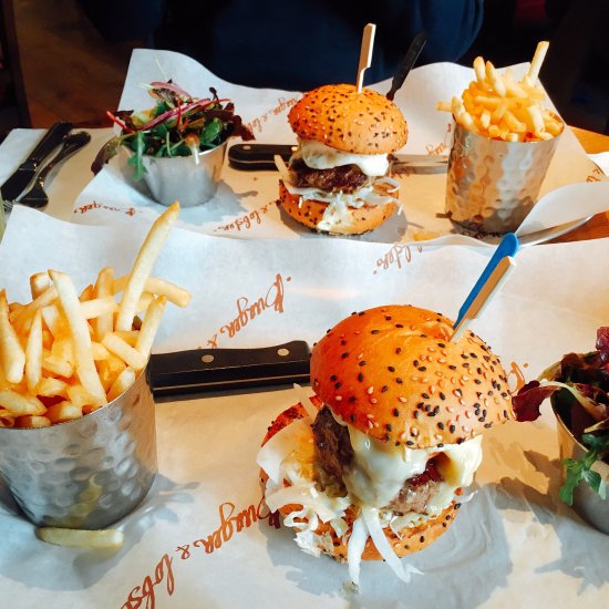 burger and lobster in harvey nichols