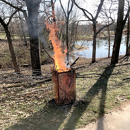 burn cage tractor supply