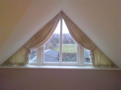 triangle curtains