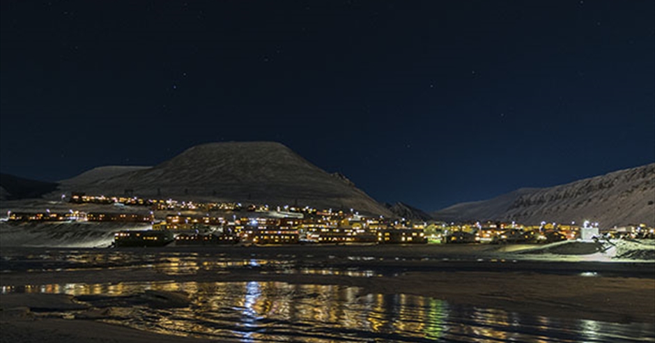 longyear city svalbard