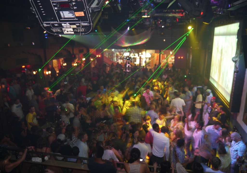 best clubs in niagara falls ontario