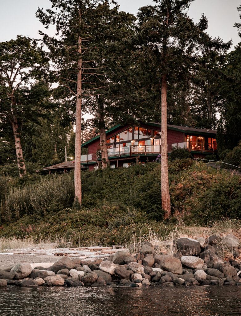 campbell river cabins with hot tubs