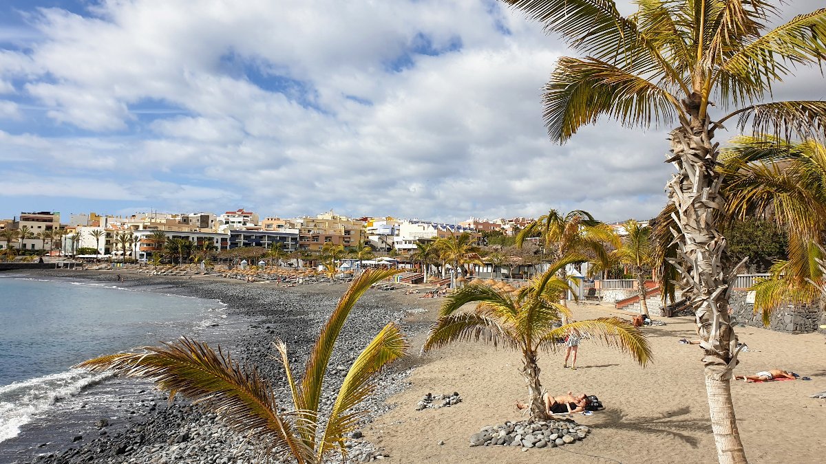 canaries weather february