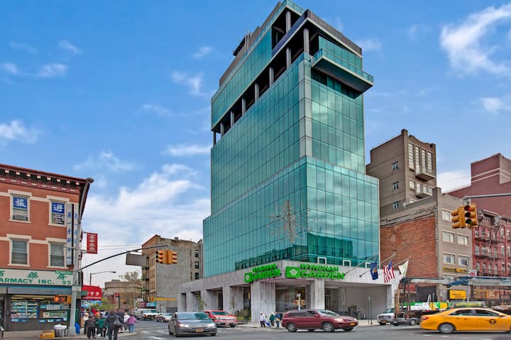 chinatown hotels