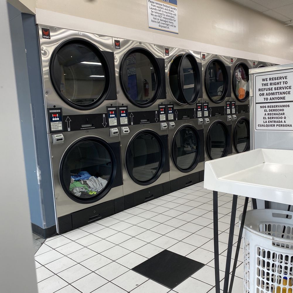 closest laundromat to me