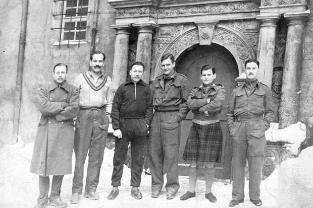 colditz prisoners of the castle