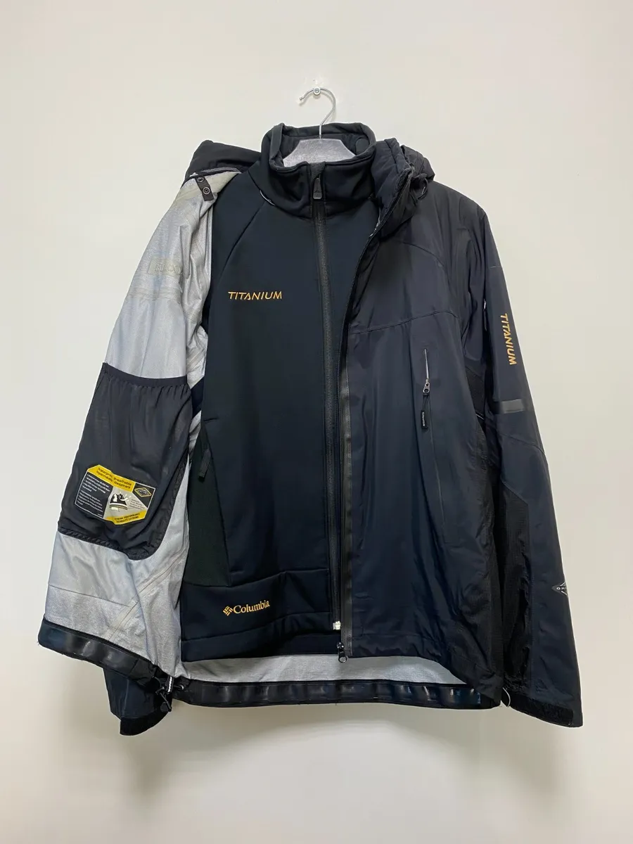 columbia titanium windbreaker