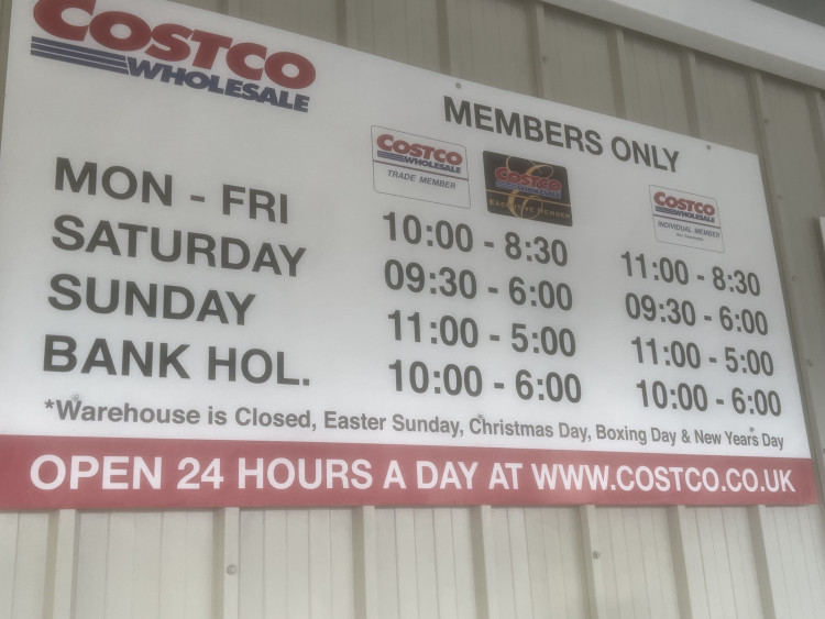 costco xmas opening times