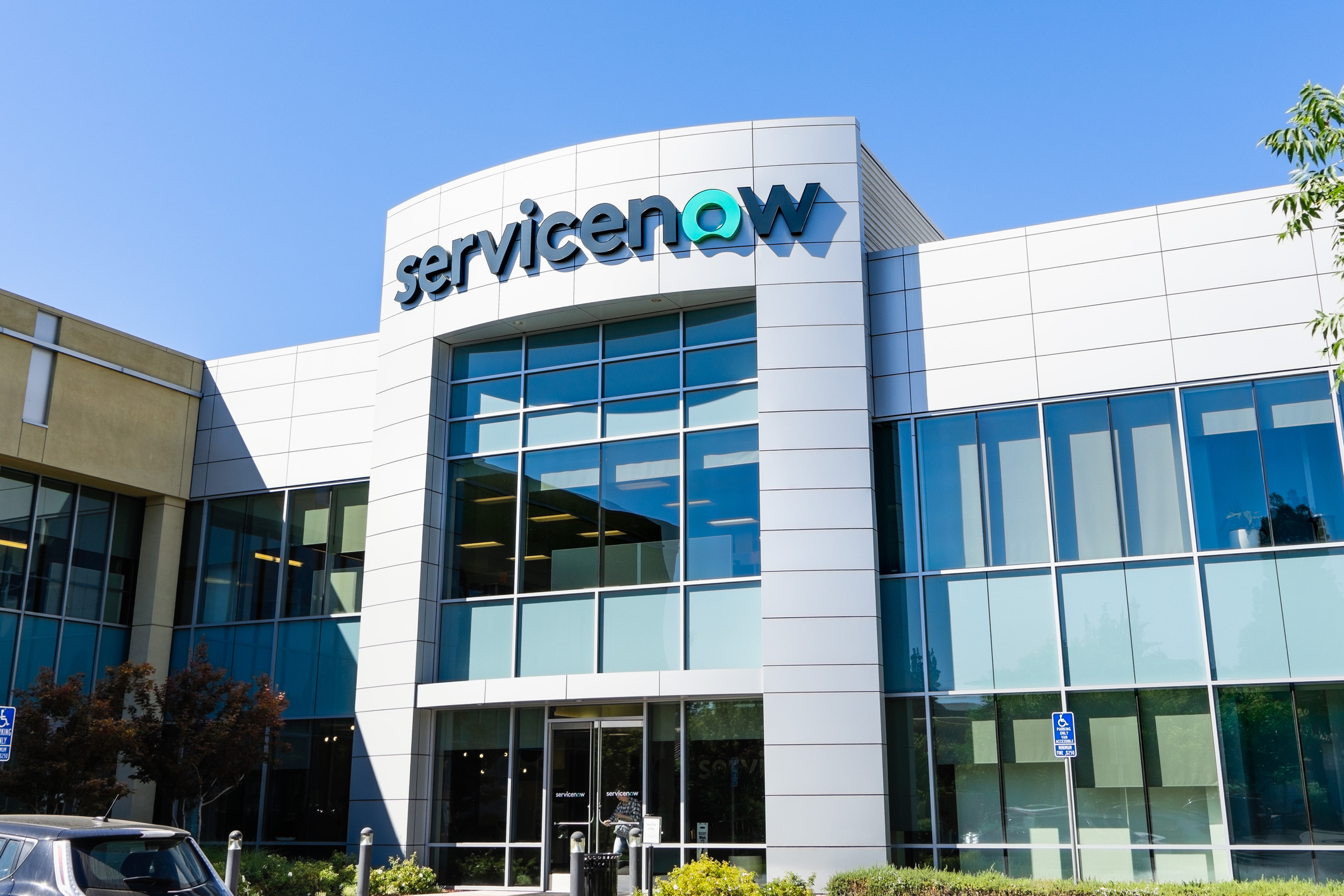 servicenow dividend