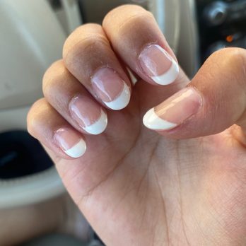 nail salons open on near me