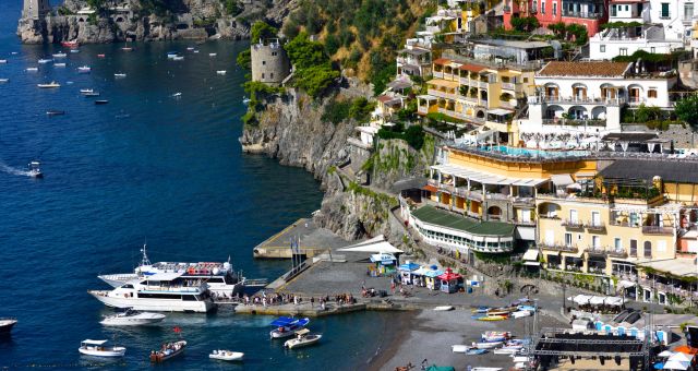 amalfi ferry port