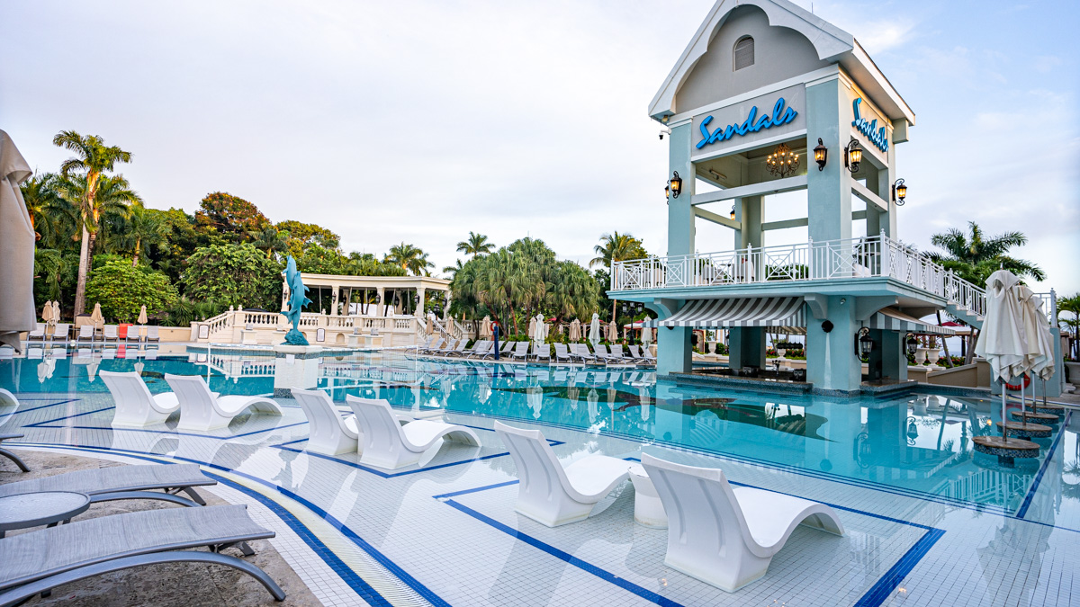 sandals ochi reviews