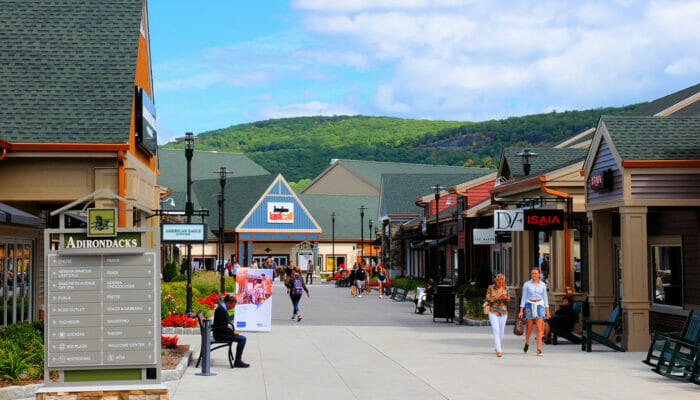 common woodbury outlet new york