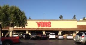 vons open now