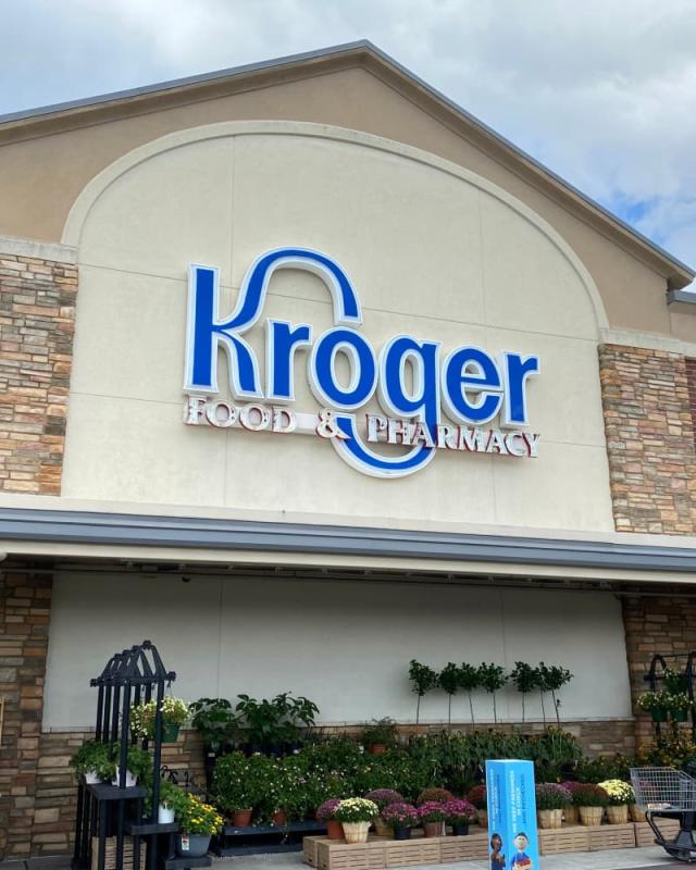 kroger pharmacy store hours