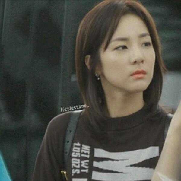 dara short hair