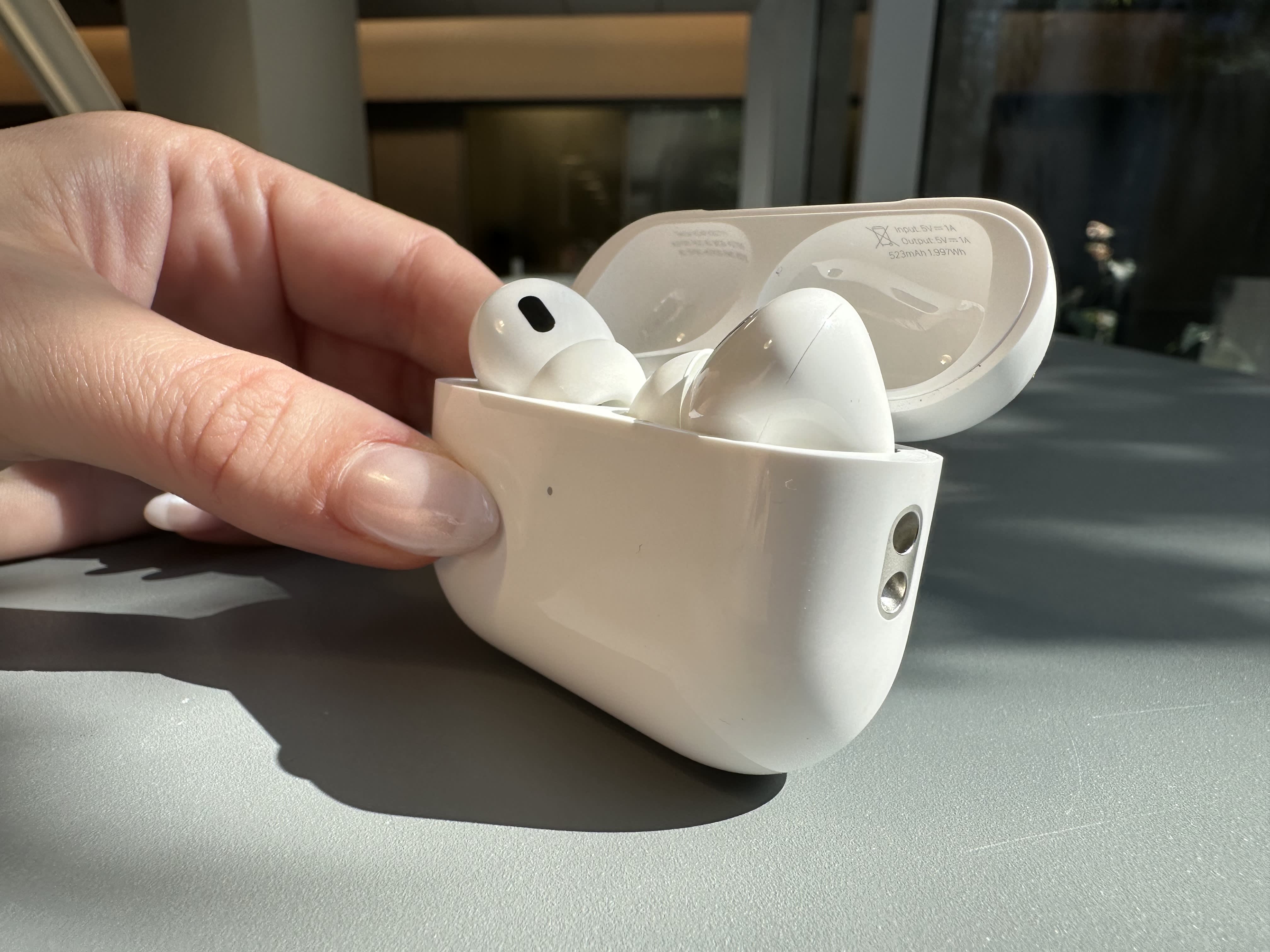 airpods pro side