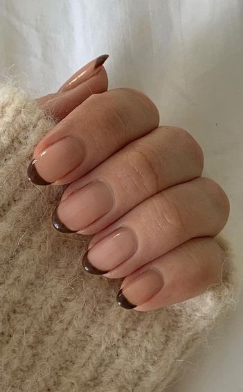 brown nail tips