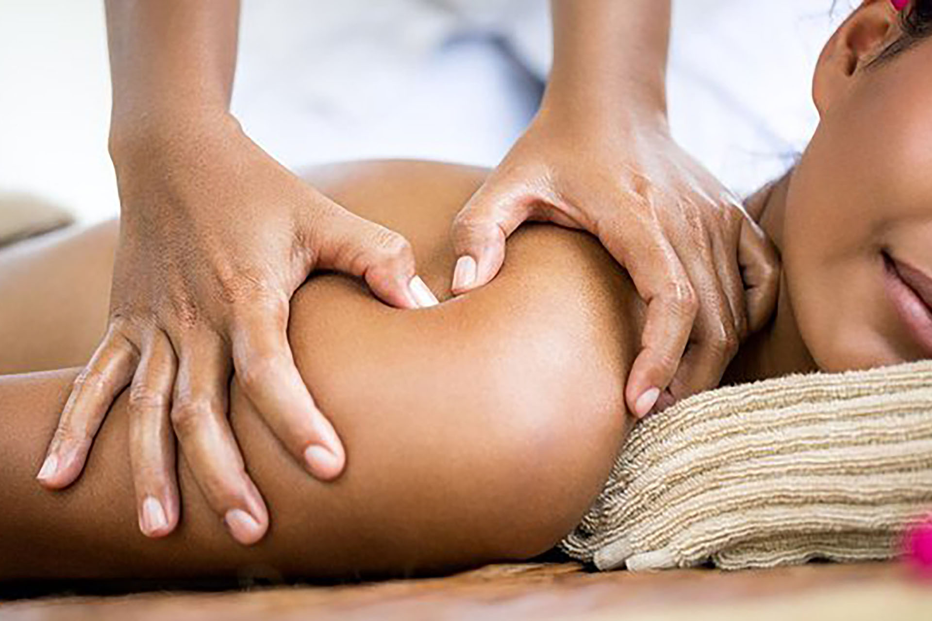 deep tissue massage en español