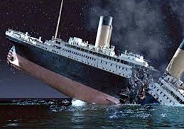 did the titanic split in half