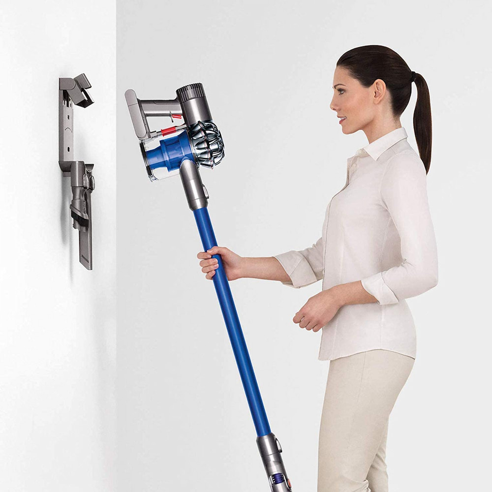 dyson v6 fluffy cordless vacuum cleaner