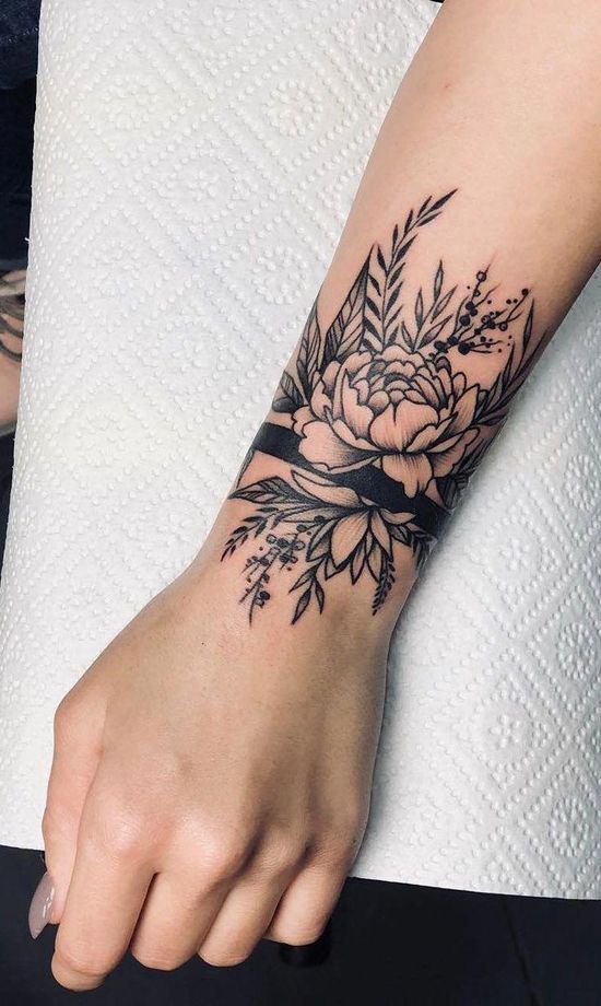 girly wrist tattoo cover up