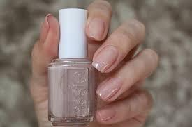 essie nail polish au