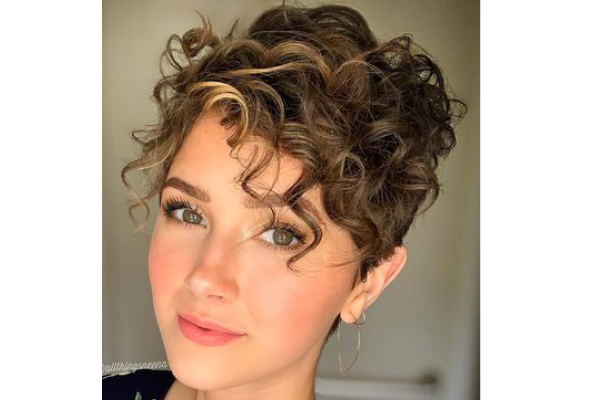 ladies short curly haircuts