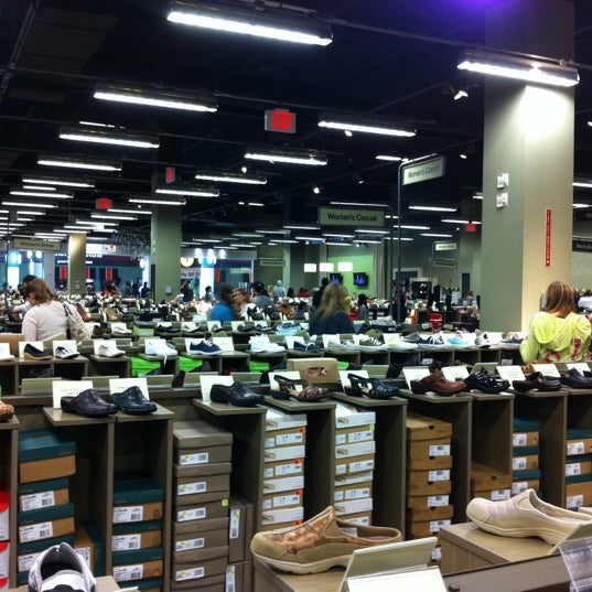 dsw holyoke ma