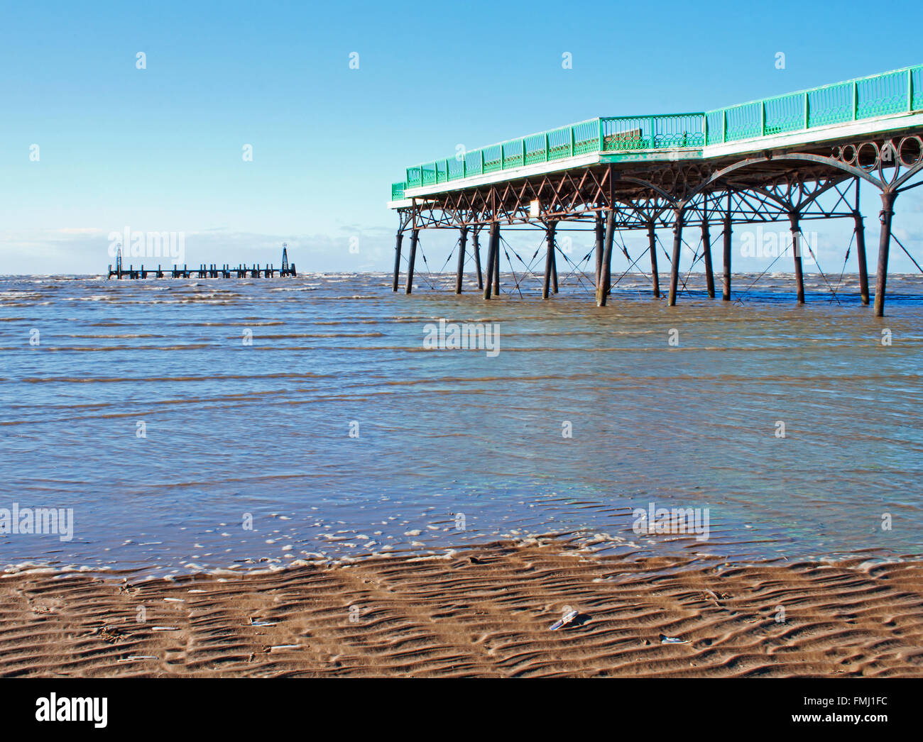 lytham st annes tide times