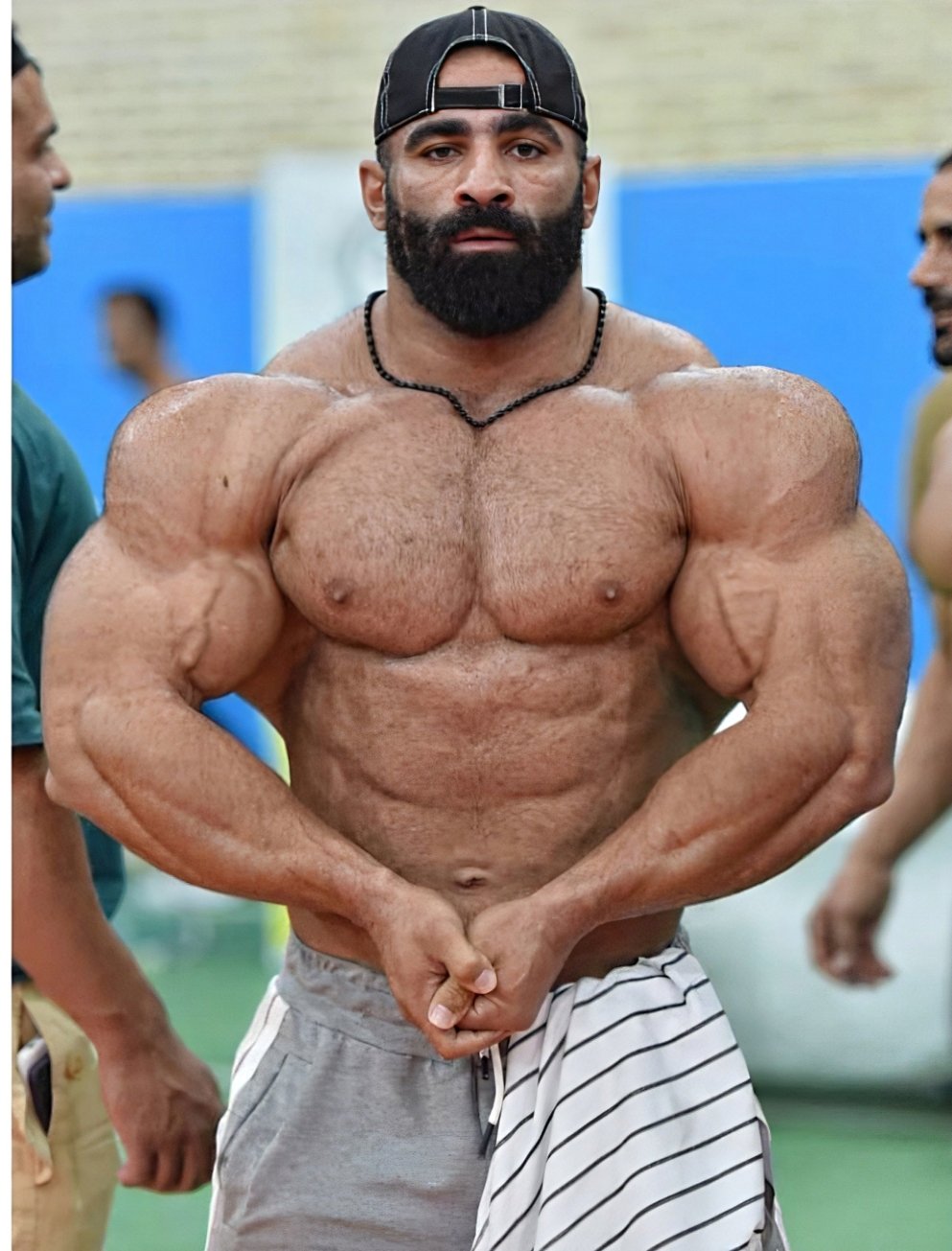 hairy muscle daddy