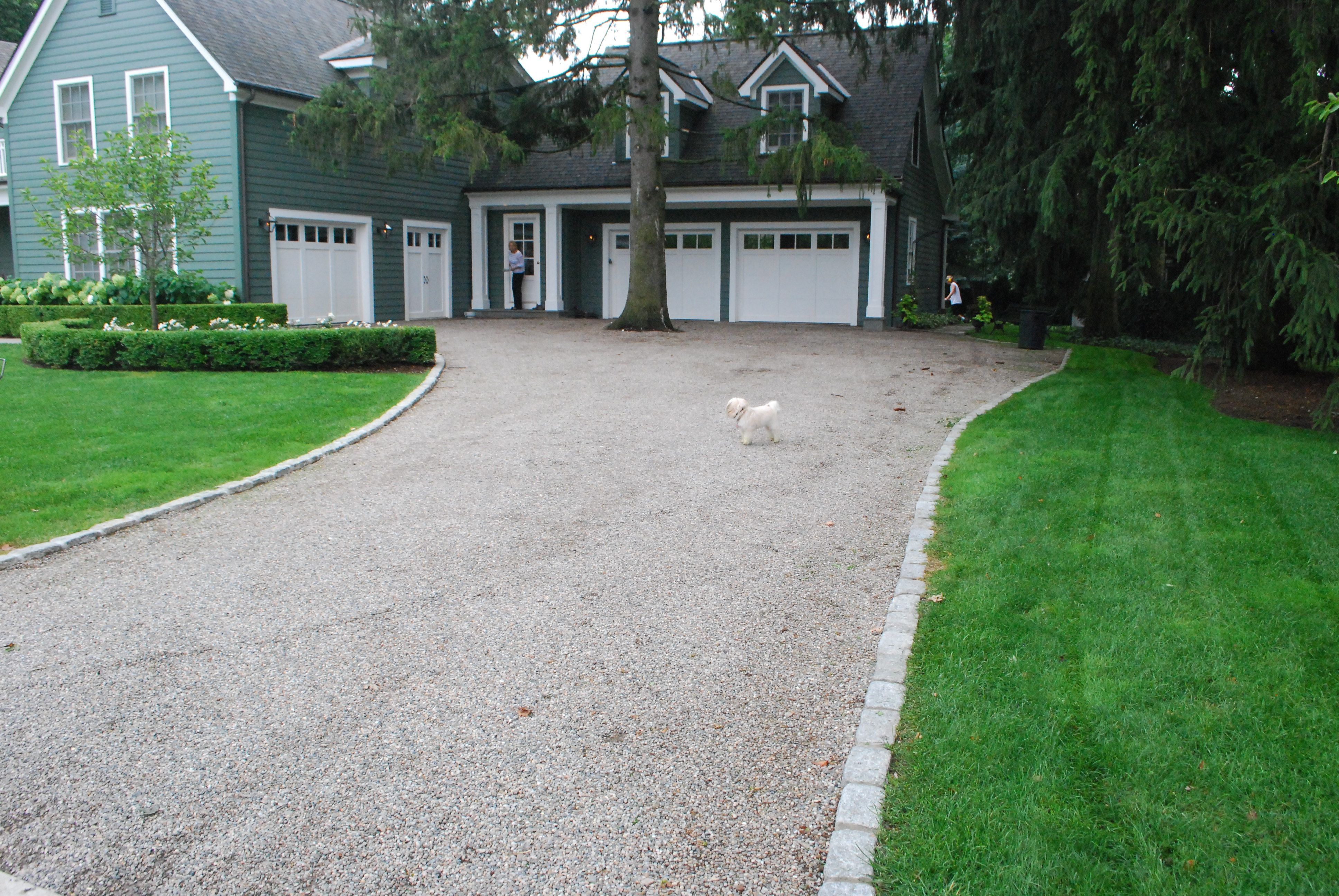 gravel edging for driveway