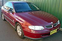 holden commodore vt berlina