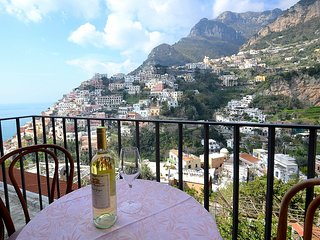 holiday apartments in positano italy