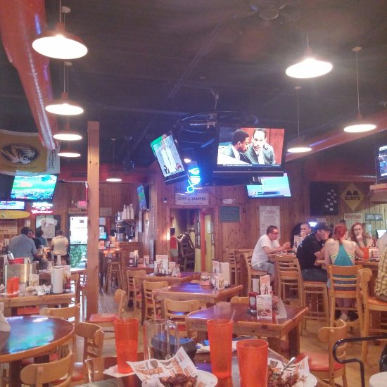 hooters st. peters menu