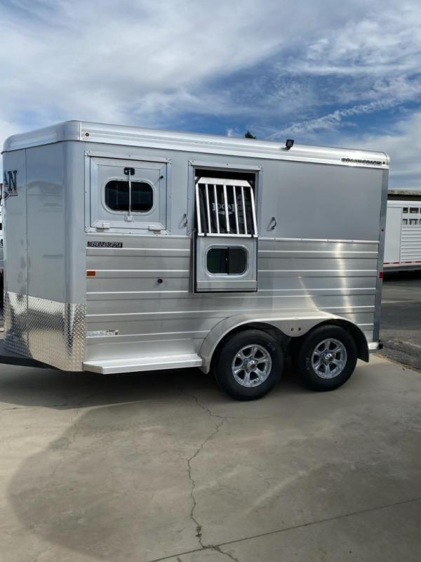 horse trailers for sale near me