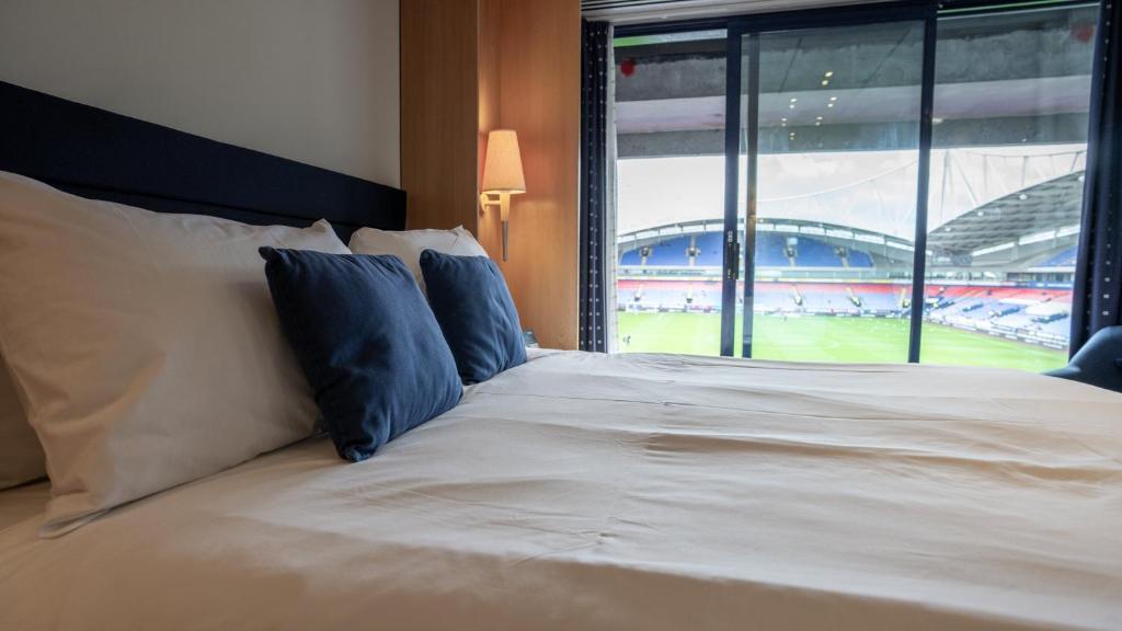 hotel bolton reebok stadium