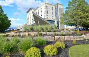 hotels near ancaster mill