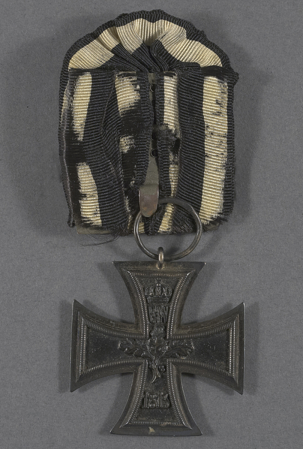 iron cross with oak leaves