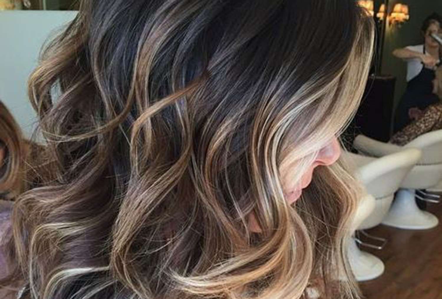 long hairstyles blonde highlights