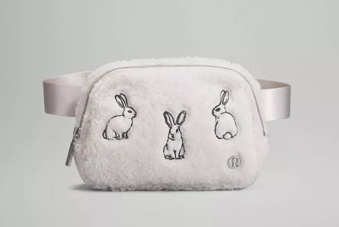 lululemon bunny bag