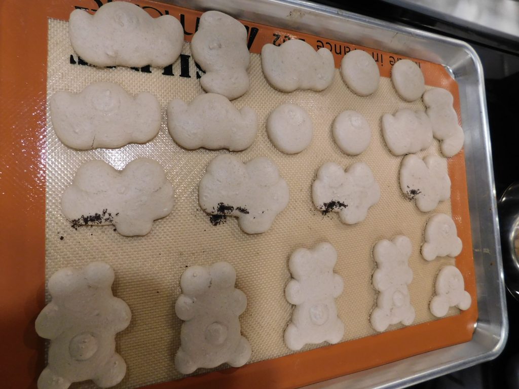 macarons sticking to silicone mat