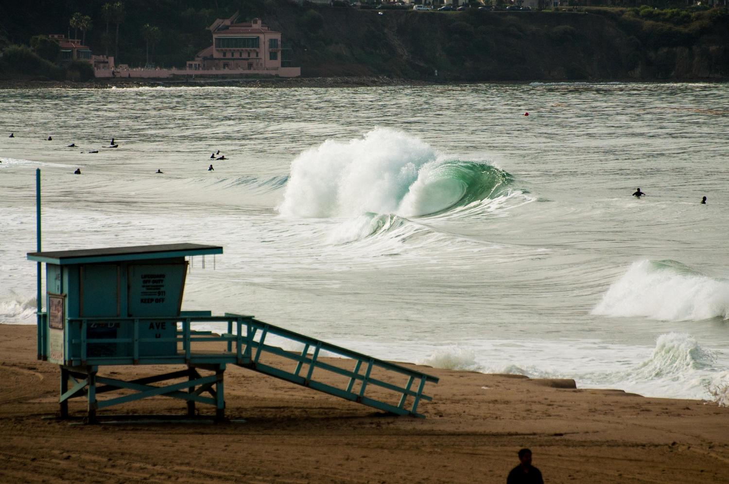 manhattan beach waves today