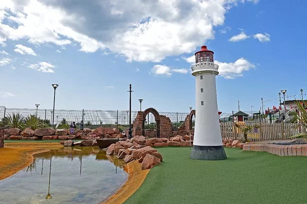 mini golf liverpool ny