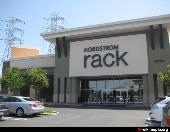 nordstrom rack pacific commons