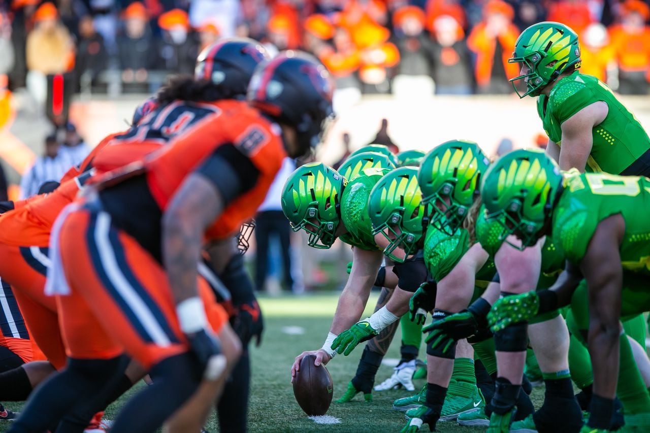 oregon ducks football game today on tv