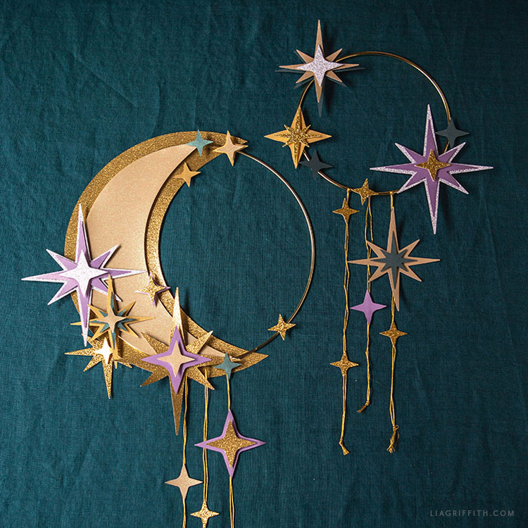 paper star wall hanging