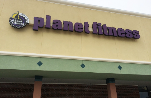 planet fitness belle isle